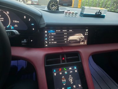 2026 Porsche TAYCAN 照片 7