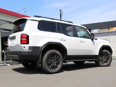 2025 Toyota LAND CRUISER 250 photo 3