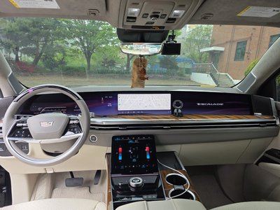 CADILLAC ESCALADE - 7