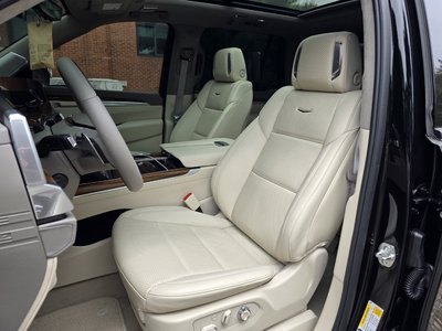 CADILLAC ESCALADE - 5