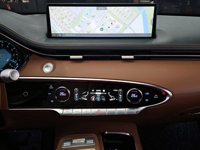 صورة مصغرة 16 لـ 2022 Genesis GV70