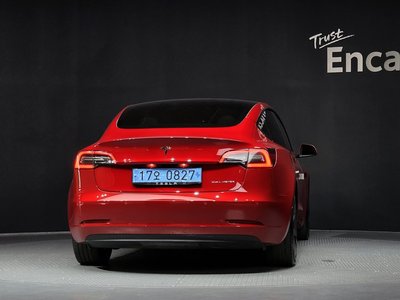 TESLA MODEL 3 - 4