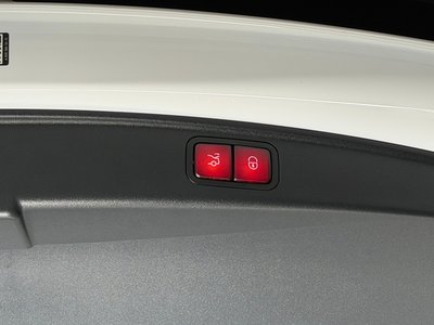 2025 Mercedes-BENZ GT AMG thumbnail 37