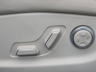 صورة مصغرة 32 لـ 2021 Genesis GV80