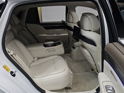 2022 Genesis G90 (RS4) — миниатюра 18
