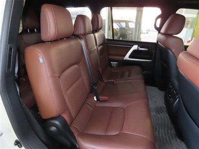 صورة مصغرة 30 لـ 2016 Toyota LAND CRUISER 200