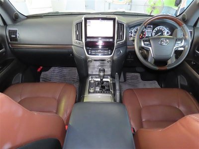 2016 Toyota LAND CRUISER 200 照片 2