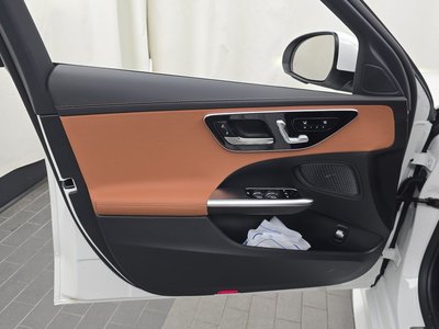 2026 MERCEDES-BENZ C-CLASS thumbnail 14