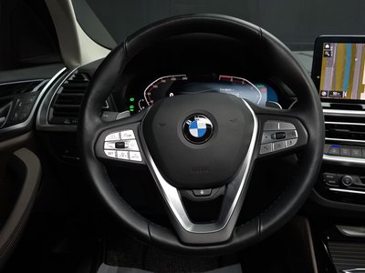 2023 BMW X4 thumbnail 19