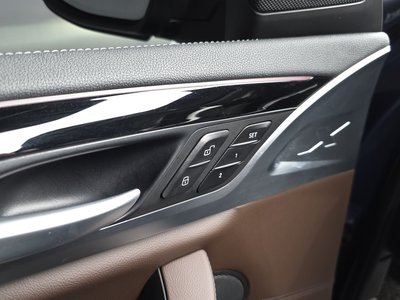 2023 BMW X4 thumbnail 36