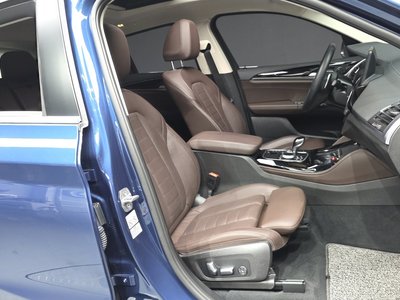 2023 BMW X4 thumbnail 17