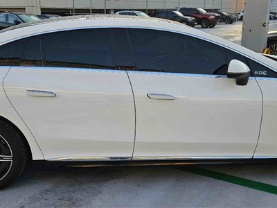 MERCEDES-BENZ EQE - 6