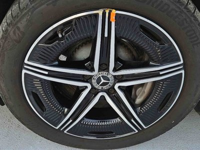 MERCEDES-BENZ EQE - 7