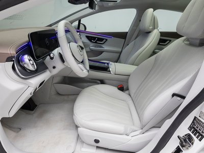 MERCEDES-BENZ EQE - 10