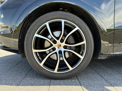 PORSCHE CAYENNE - 7