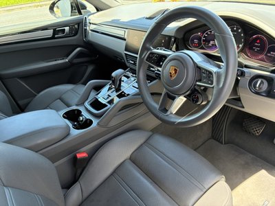 PORSCHE CAYENNE - 9