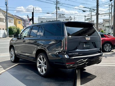 صورة 9 لـ 2025 Cadillac ESCALADE