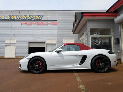 صورة 9 لـ 2018 Porsche 718