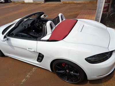 صورة 6 لـ 2018 Porsche 718