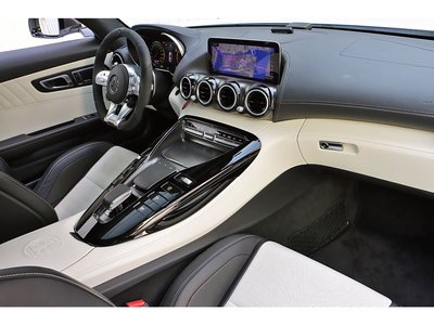 صورة 10 لـ 2019 Mercedes-BENZ GT AMG