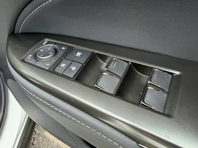 صورة مصغرة 35 لـ 2023 Lexus NX