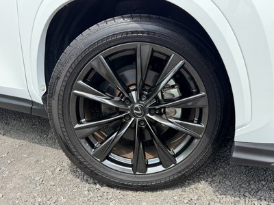 صورة مصغرة 16 لـ 2023 Lexus NX