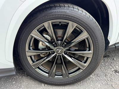 صورة 8 لـ 2023 Lexus NX