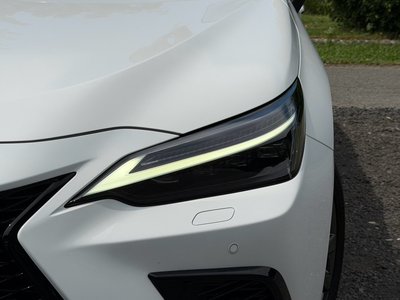 صورة 4 لـ 2023 Lexus NX