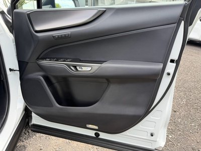 صورة مصغرة 34 لـ 2023 Lexus NX
