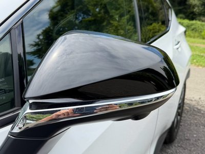 صورة 9 لـ 2023 Lexus NX