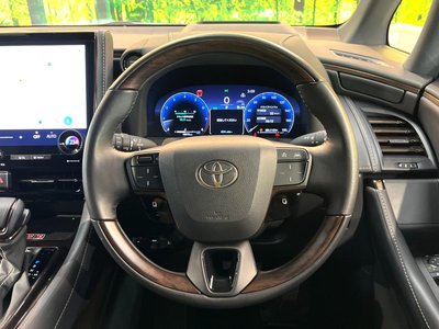 2024 Toyota ALPHARD photo 9