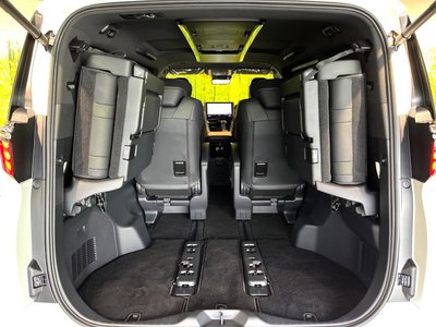 2024 Toyota ALPHARD 缩略图 12