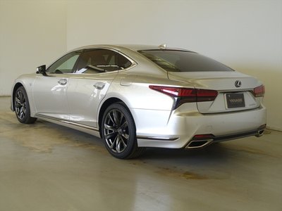 LEXUS LS - 4