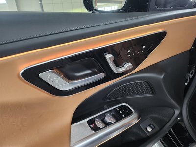 MERCEDES-BENZ E-CLASS - 9