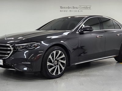 MERCEDES-BENZ E-CLASS