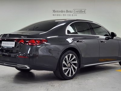 MERCEDES-BENZ E-CLASS - 4