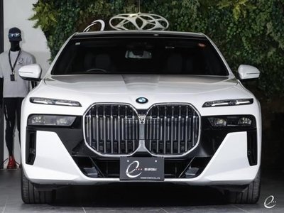 BMW 7 SERIES - 7