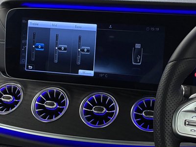 2019 Mercedes-BENZ E-CLASS 照片 10