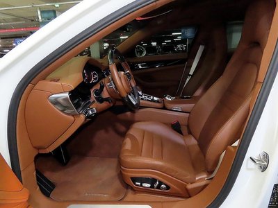 PORSCHE PANAMERA - 7