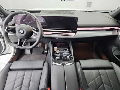 BMW 5 SERIES - 4