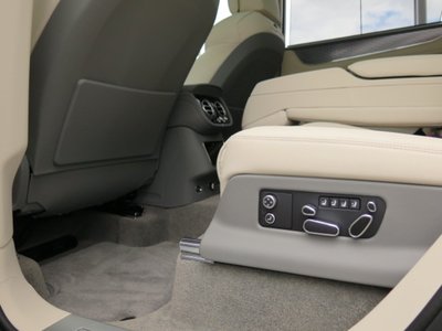 صورة مصغرة 29 لـ 2025 Bentley BENTAYGA