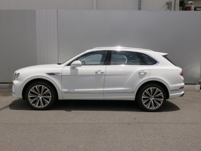 2025 Bentley BENTAYGA photo 5