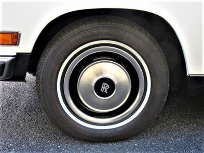 ROLLS-ROYCE CAMARGUE - 9