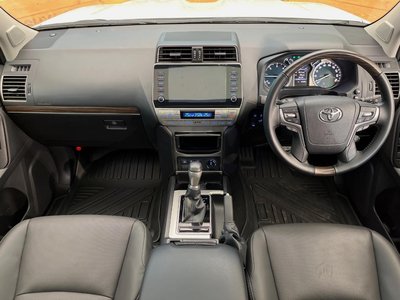TOYOTA LAND CRUISER PRADO - 2