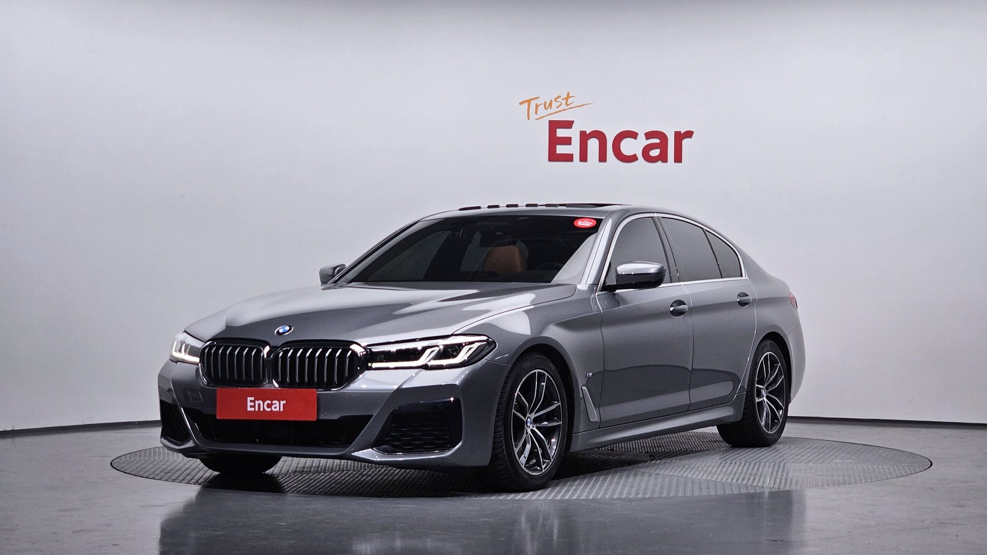 BMW 5 SERIES - View 1