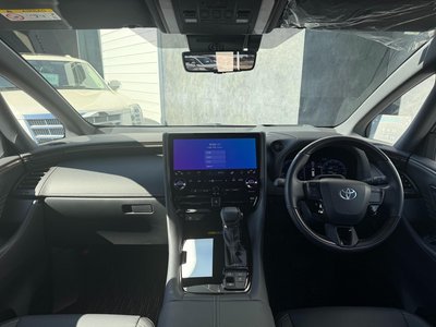 TOYOTA ALPHARD - 4