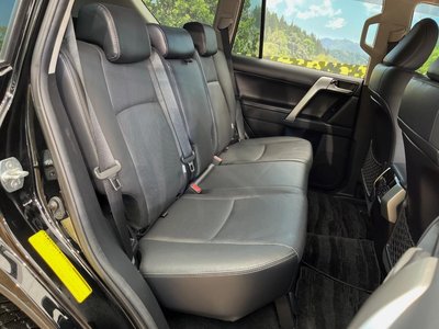 TOYOTA LAND CRUISER PRADO - 10