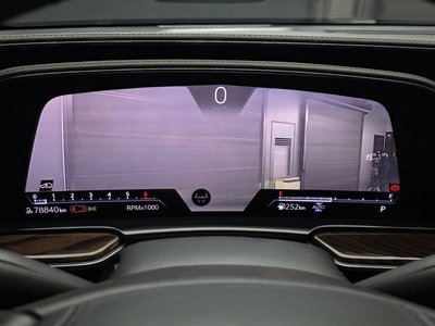 CADILLAC ESCALADE - 8