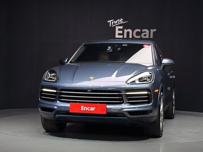 2019 Porsche CAYENNE 照片 2