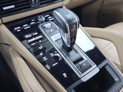 2019 Porsche CAYENNE 照片 9